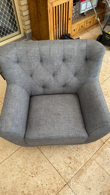 Fabric armchair cleaning result